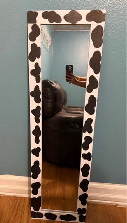 Cowprint 🐄 and flower print 🌺 mirrow 🪞