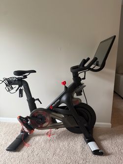 Peloton Indoor Exercise Bike with Screen