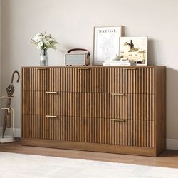 Fluted Dresser with 7 Drawers & Metal Handle,Wood Closet Clothes Storage Organizer for bedroom,Burlywood.