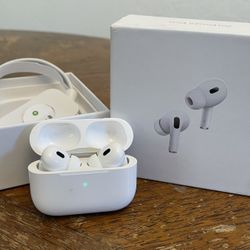 AirPods Pro 2 Used Old Charger