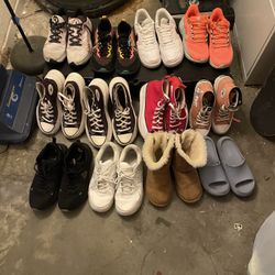 SHOES 13 PAIRS 