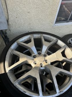 26 Inch Snowflakes For Sale 800