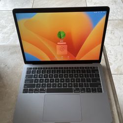 2019/20 MacBook Air 13 Inch 1.6Ghz i5 8GB 128GB Space Grey