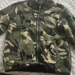 Sweater Size 8 Perfect Condition