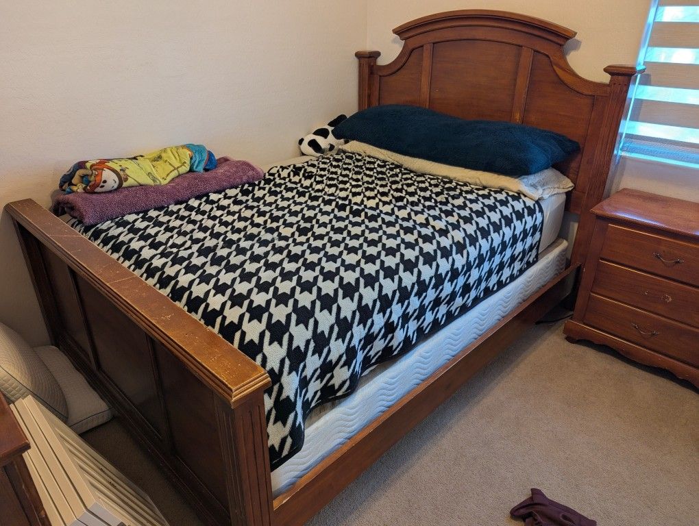 Bedroom Set For Sale