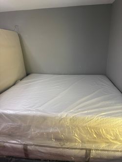 Set king sizes mattress and box spring