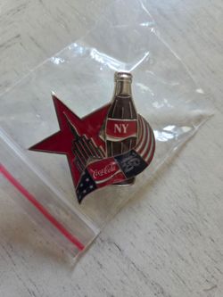 Coca-Cola Bottle Pin America 250 New York, Brand New

Brand new in sealed bag
