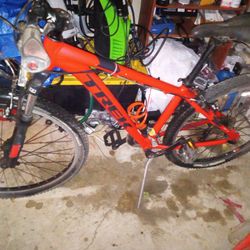 Trek Marlin4  27.5", Med Frame 16" Open To Trade