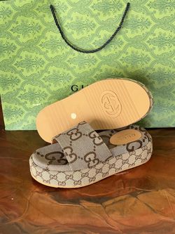 Gucci women slide