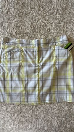 Ladies Golf Skort, IZOD, Sports Stretch, Size 8