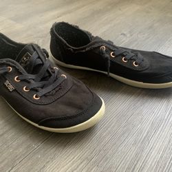 Sketchers Bobs Women’s Size 8 Slip On Shoes 