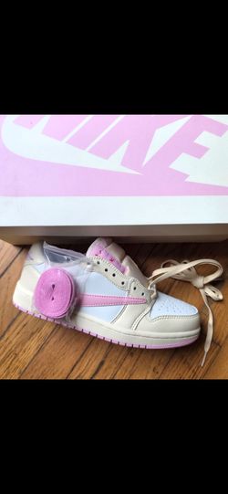 JORDAN RETRO TRAVIS SCOTT