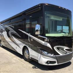 2016 Tiffin Phaeton 40AH