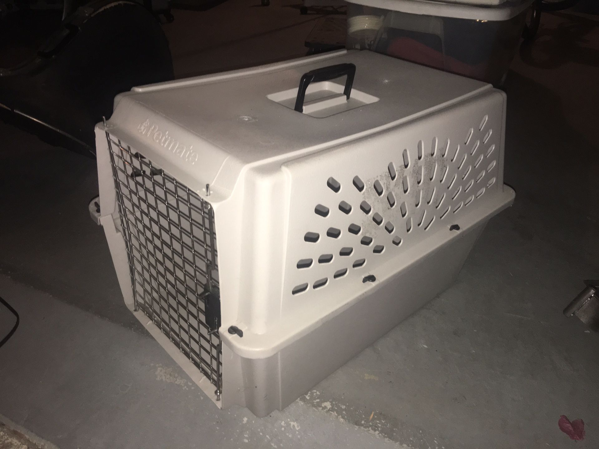 Pet crate