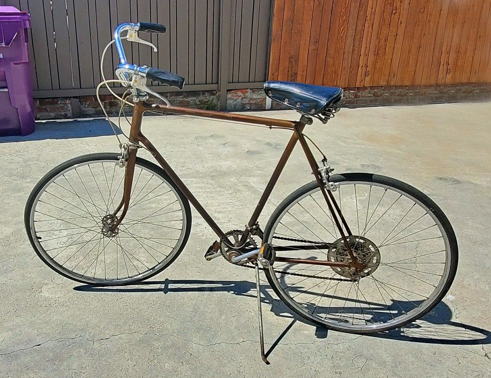 Schwinn Suburban Vintage Bike
