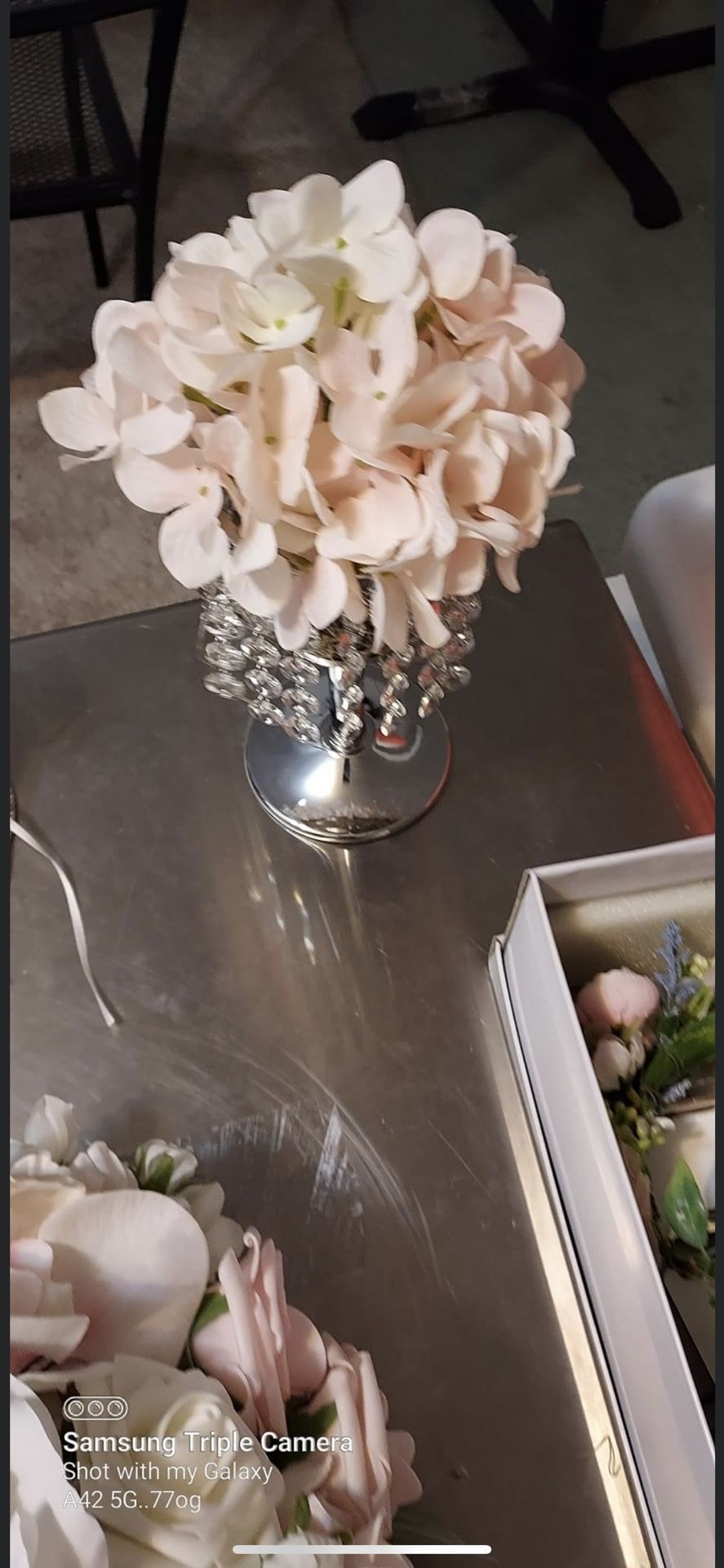 Wedding Items And Floral Decor