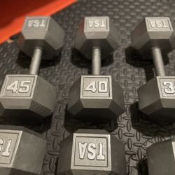Set Of Cast Iron Hex Dumbbells From 10# To 45# Total Of 440 lbs Basically New