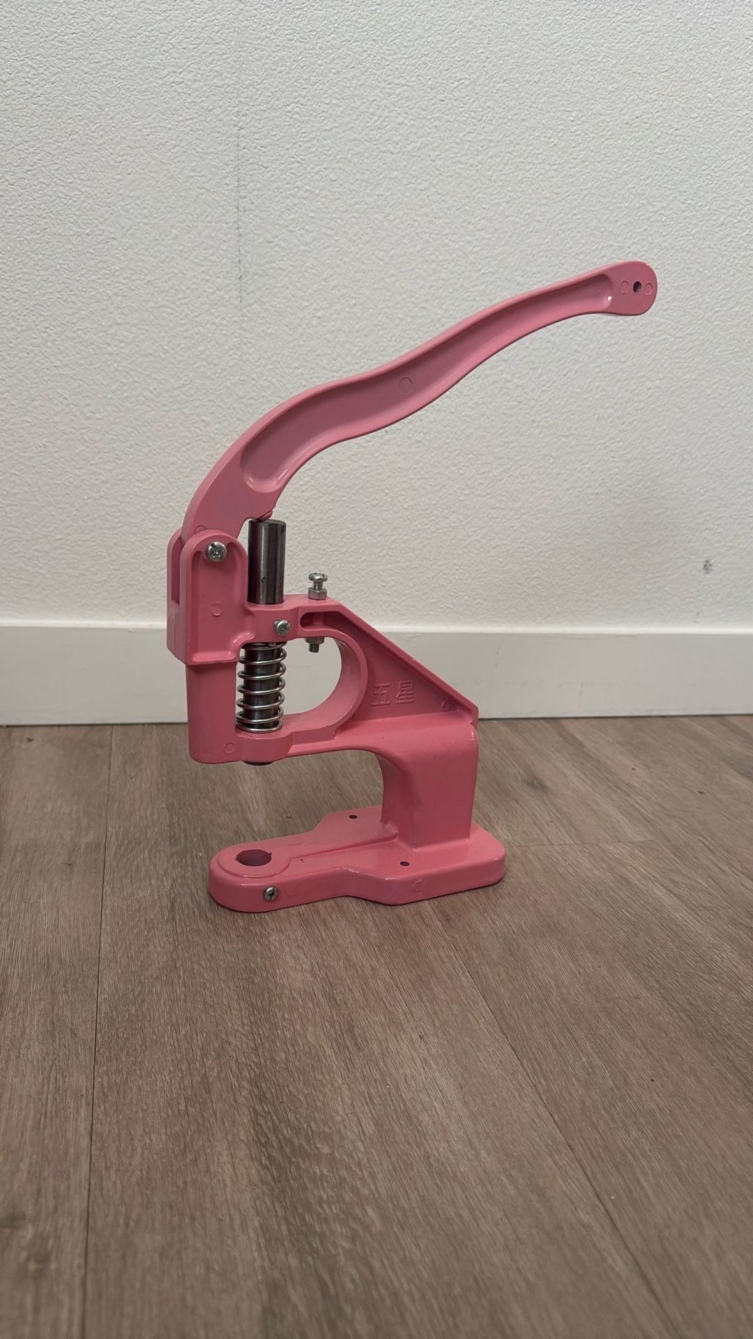 Hand Press Grommet Machine