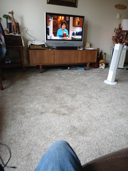 Nice Cosole  Will Hold A 65" Tv