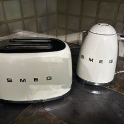 Smeg Kettle & Toaster 