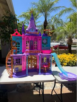 Disney princess adventure castle