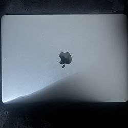 Apple MacBook Pro 13-inch (2017) – Touch Bar – Silver