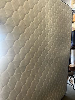 Queen mattress