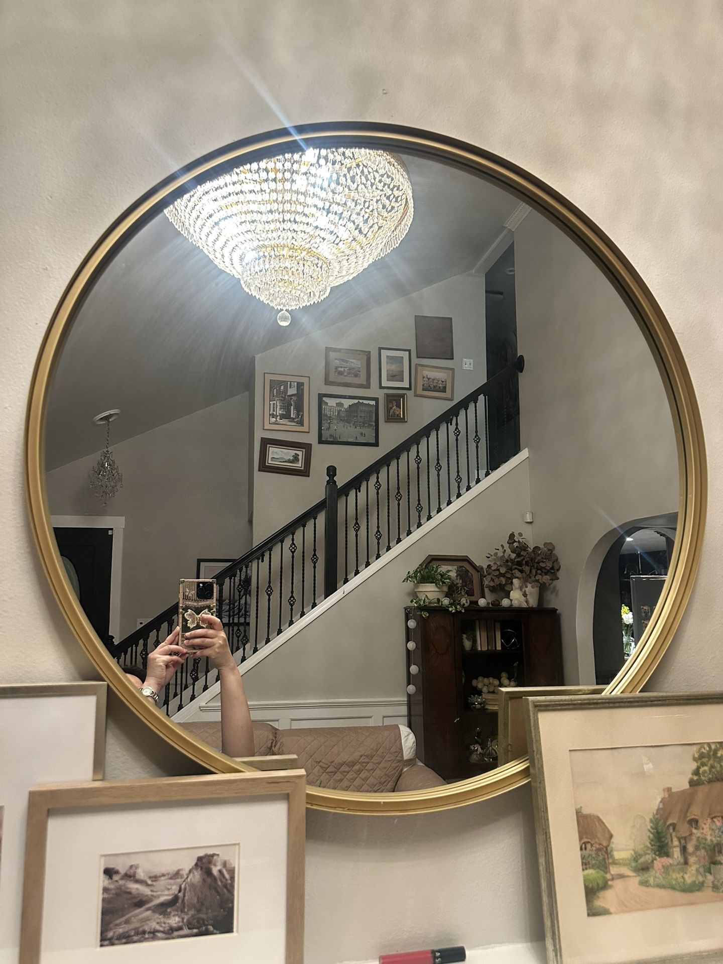 Round Mirror