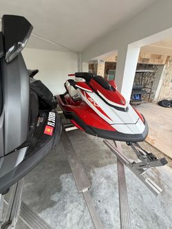 2 Yamaha Fx svho  2021 Jet skis 35 low hours