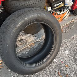 275/55-20 tires 🛞 $30