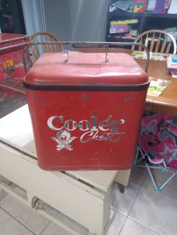 Late 1950s Eskimo Chest Complete