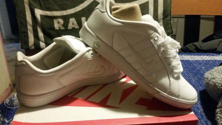 Nike shoes