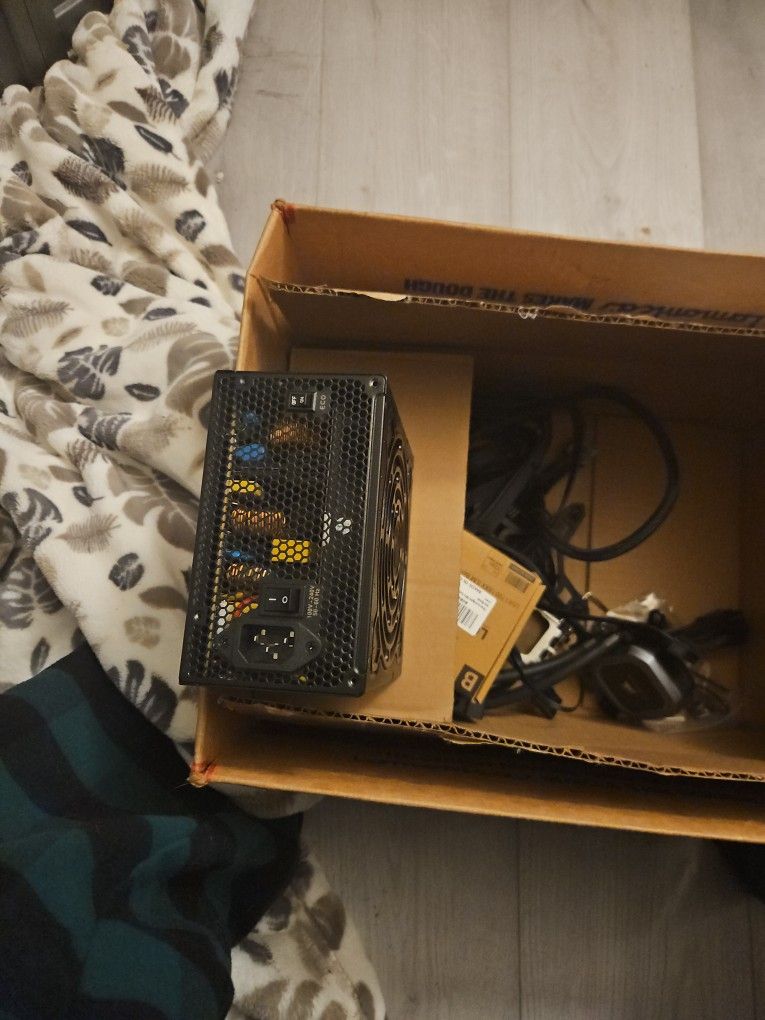 EVGA Supernova 550 G3 Gold Computers & Accessories