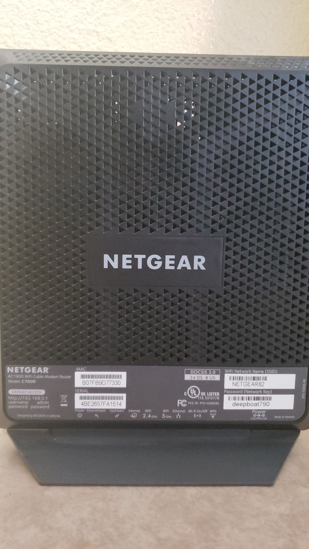 Netgear C7000 Nighthawk AC1900 WiFi cable modem router