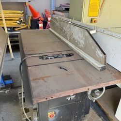 Saw Stop Table Saw