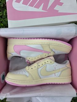 Travis Scott Shy Pink
