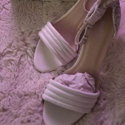 White & Reptile Skin Ladys Heels  Sz 9