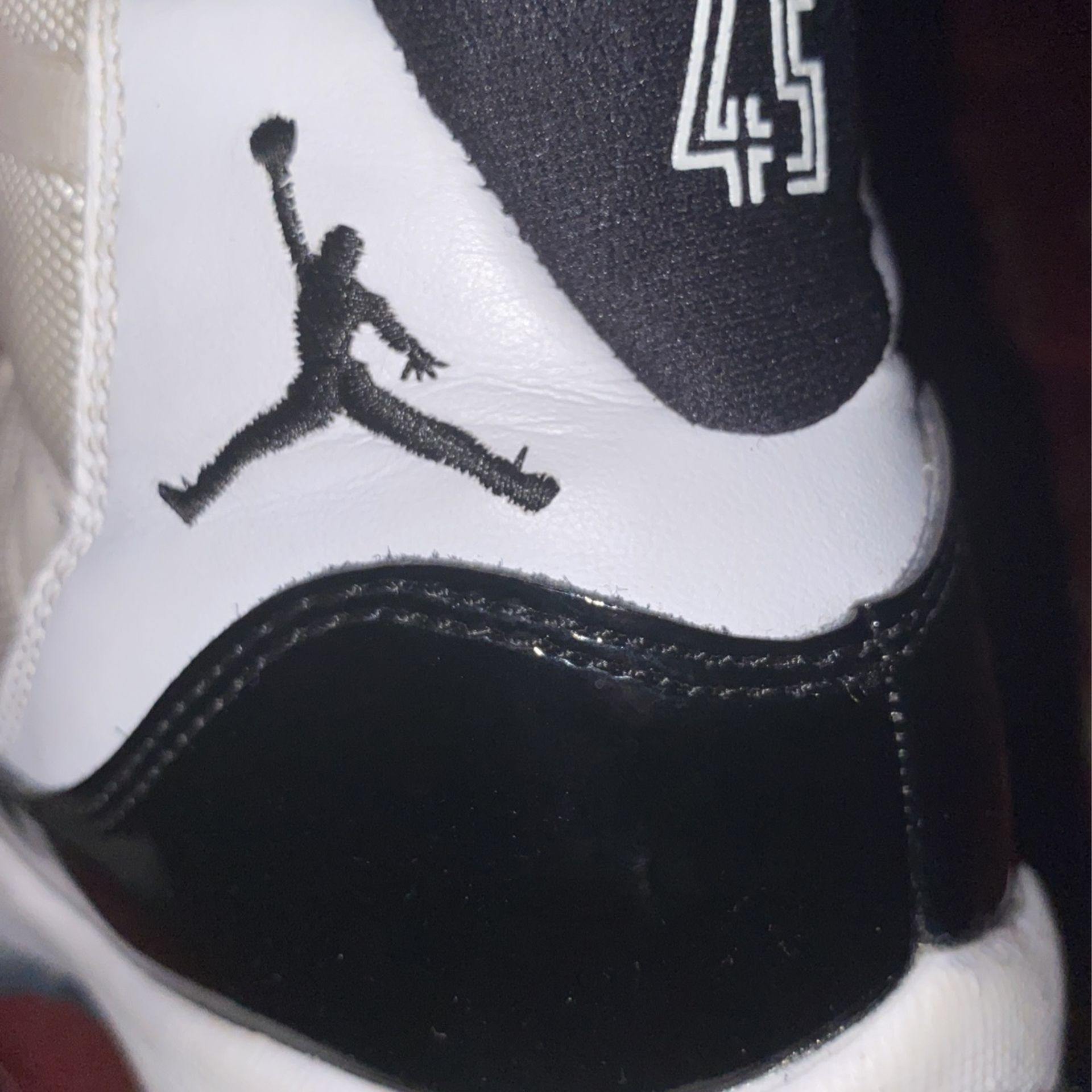 Air Jordan 11 Retro GS “Concord”