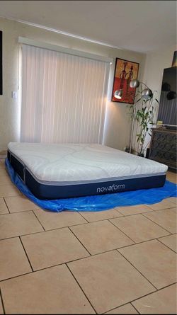 KING SIZE MATTRESS NOVAFORM BRAND