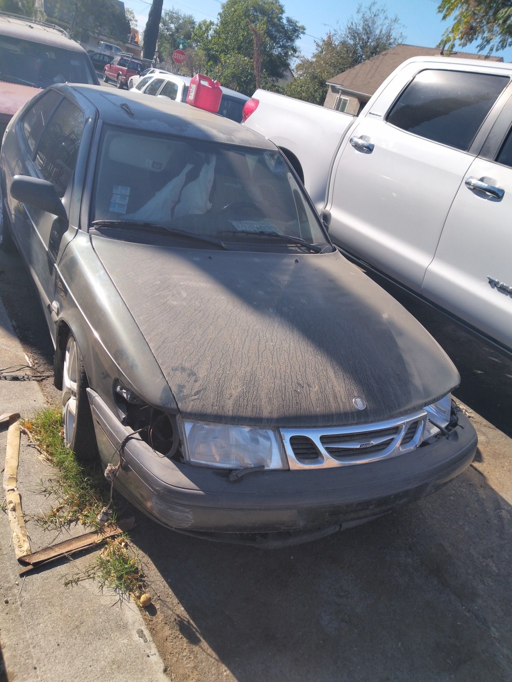 Saab parting out or take hole car