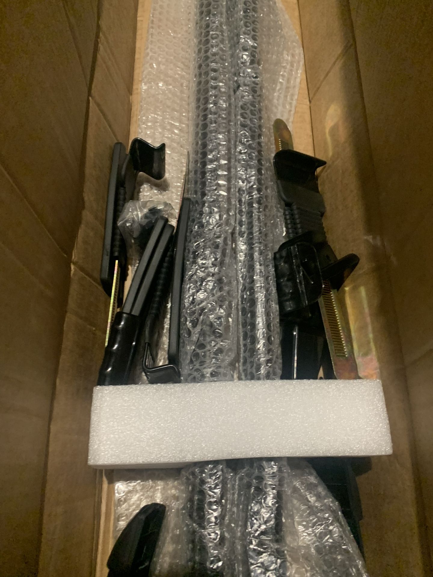 Roof Racks for SUVs, Sedans, and Vans