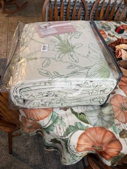 Biltmore Home Floral Area Rug