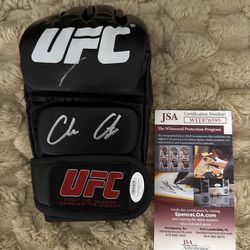 COLBY COVINGTON SIGNED AUTO UFC MMA GLOVE JSA WITNESSED