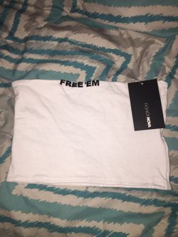 Fashion Nova Free ‘Em shirt. Size: S