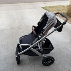 Uppababy V2 Vista Stroller* Great Condition 
