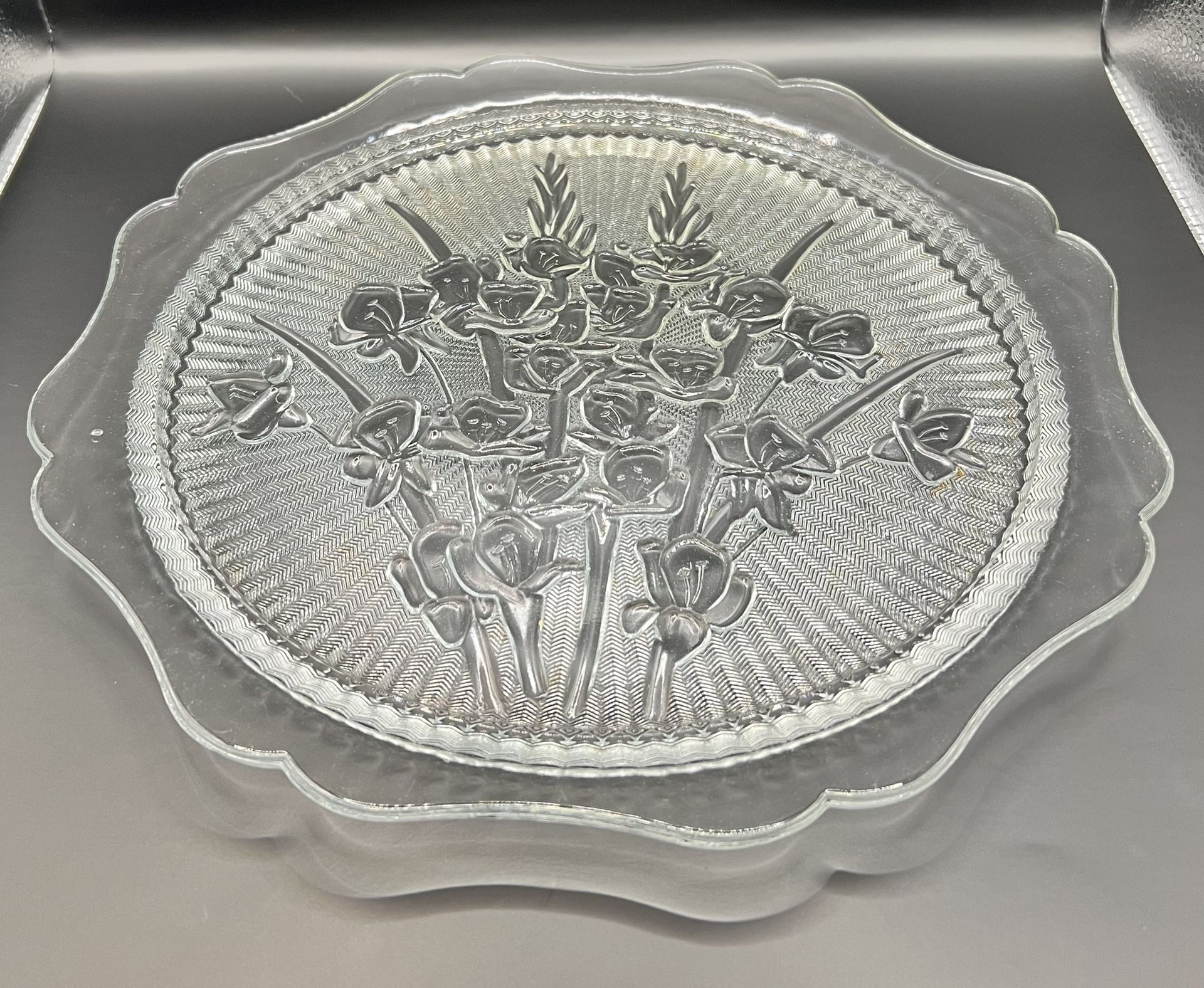 Antique carnival platter iris pattern