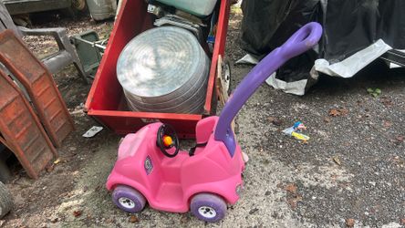 Child’s step 2 buggy /car