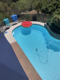 125 ft + 2 Gates for Pool Fence