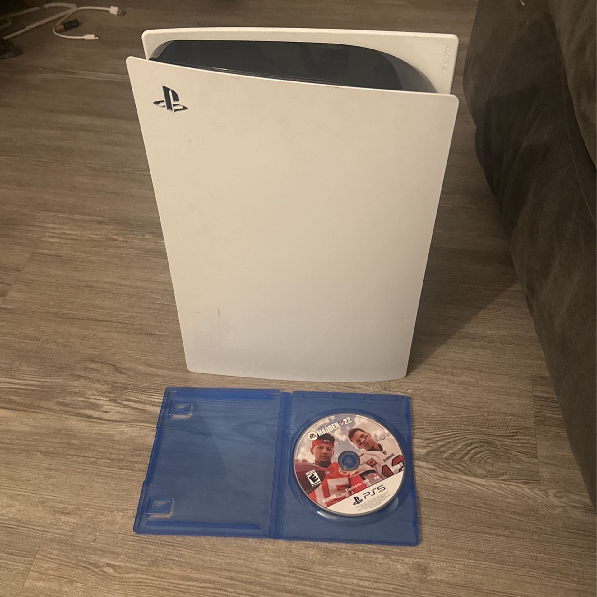 Ps5 Comes With Madden NO SHIPPING ONLY SANTA BARBARA CALIFORNIA