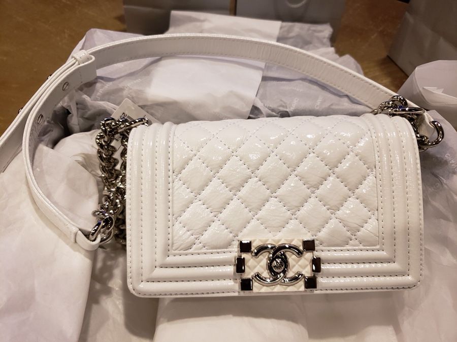 Small Chanel Boy Flap Bag In White And Patent Calfskin
